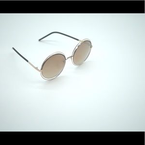 Round Sunglasses “Eye See No Wrong With the Nudes”